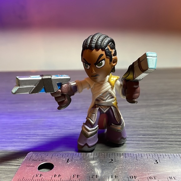 Pop! Mystery Mini League of Legends : Lucian - Picture 7 of 9
